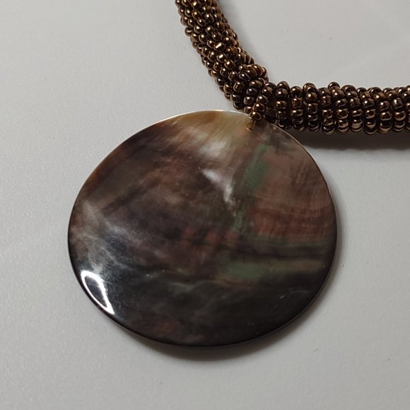 Lia Sophia Brown Shell Pendant Necklace Adjustable 16 To 17 Inches Long - Picture 3 of 10